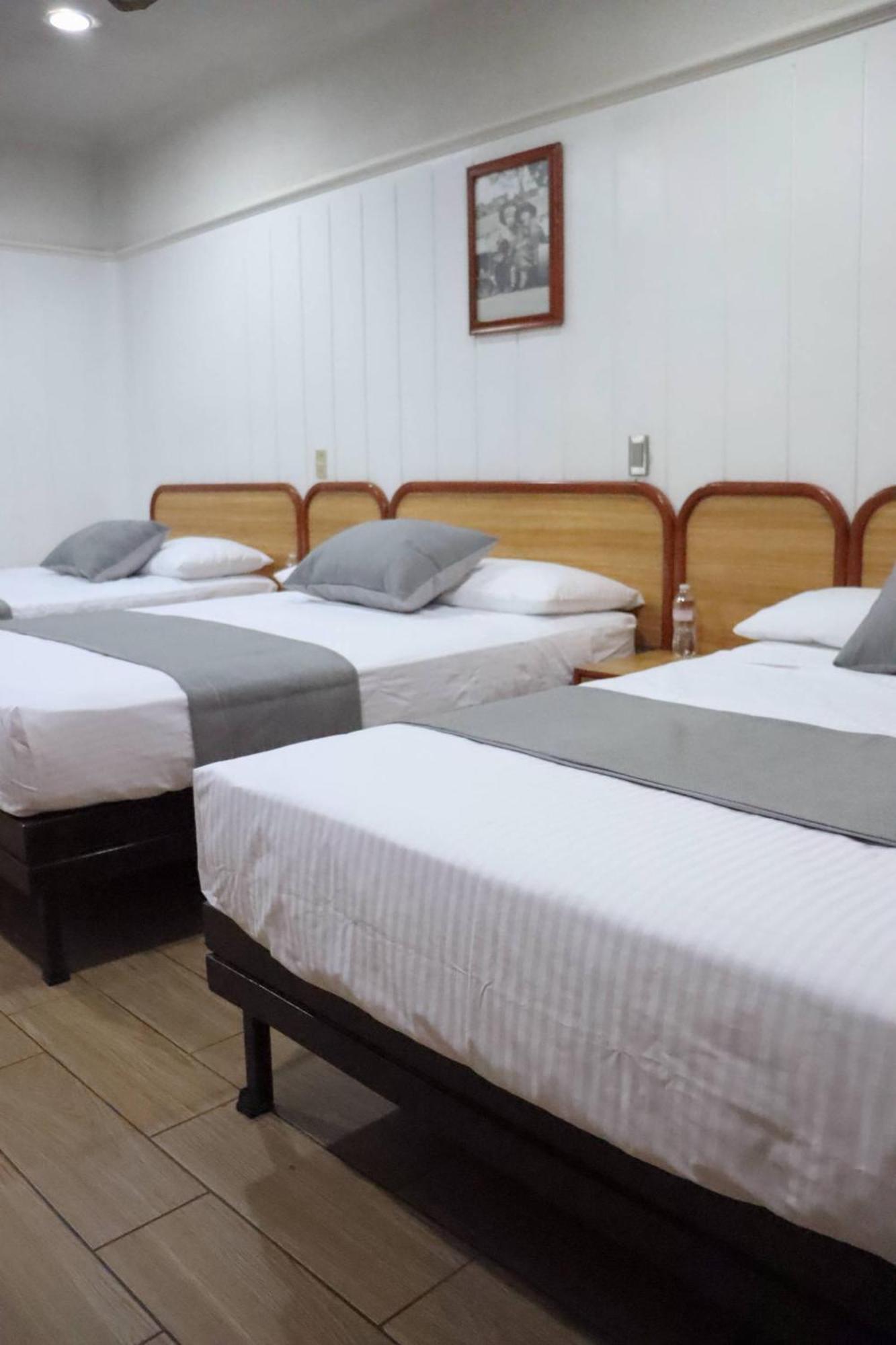 Hotel Riviera サン・ファン・デ・ロス・ラゴス エクステリア 写真